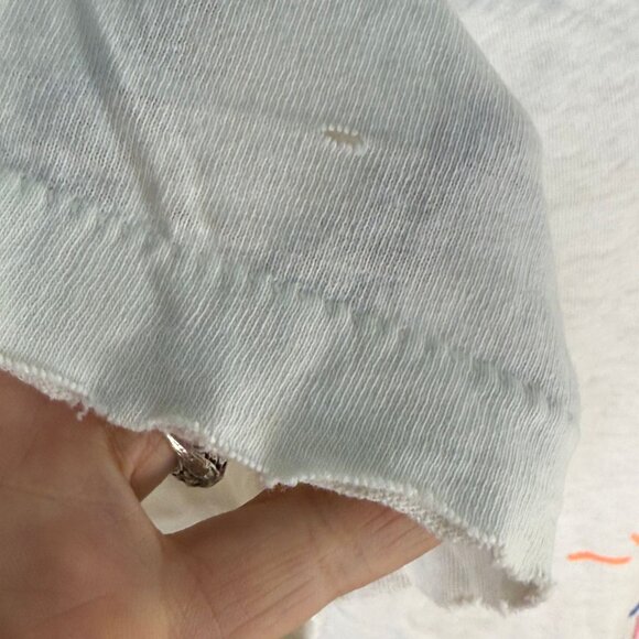 Vintage 1980s John Lennon The Kite T-Shirt, Distressed, Fruit of the Loom Size L - Picture 13 of 14